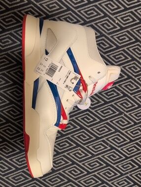 Reebok Pump Omni Zone 2 NWT